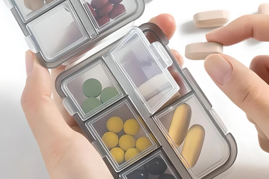 universal pill organizer